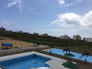 砂川昇健～プールタイルの施工